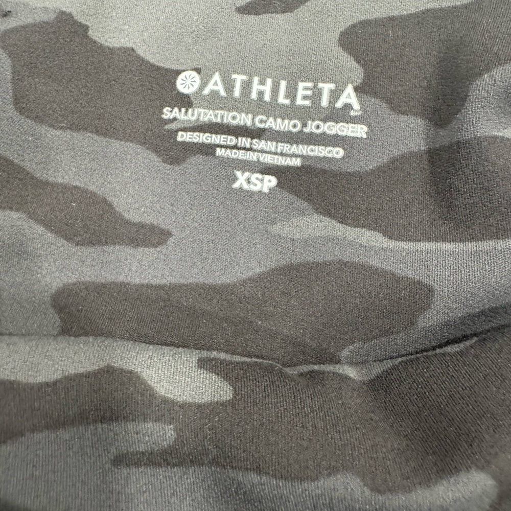Athleta Salutation Camo Jogger Stretchy Pockets Black Gray NWT Size XS Petite - Picture 5 of 6